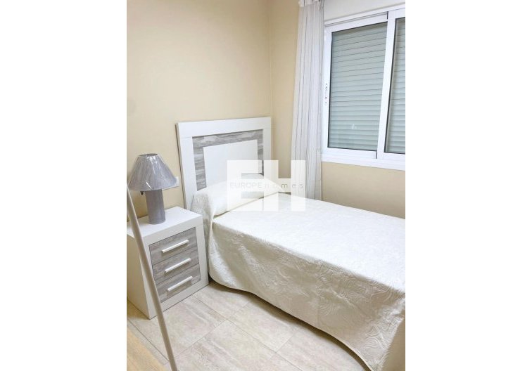 Segunda mano - Apartamento  - Guardamar del Segura - Puerto Deportivo
