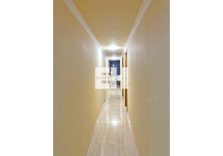 Segunda mano - Apartamento  - Guardamar del Segura - Puerto Deportivo
