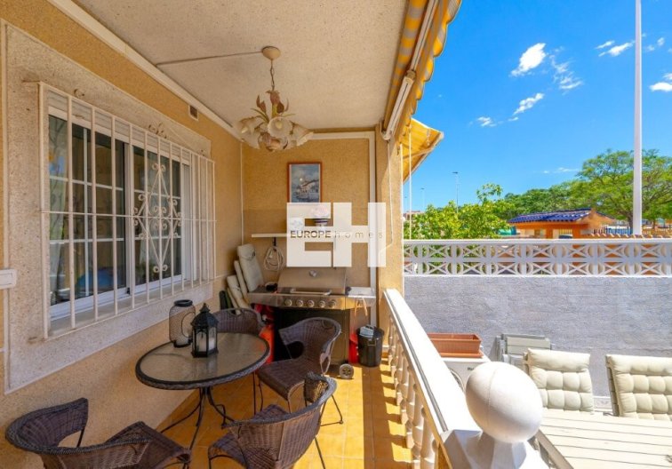 Wiederverkauf - town house - Torrevieja - Aguas Nuevas