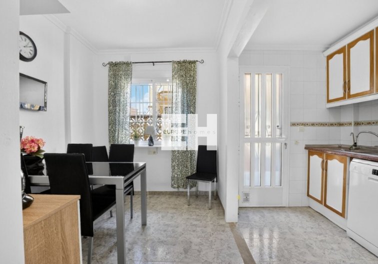 Wiederverkauf - town house - Torrevieja - Aguas Nuevas