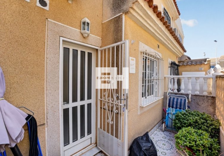Wiederverkauf - town house - Torrevieja - Aguas Nuevas
