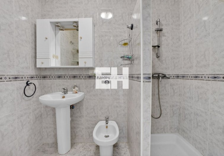 Wiederverkauf - town house - Torrevieja - Aguas Nuevas