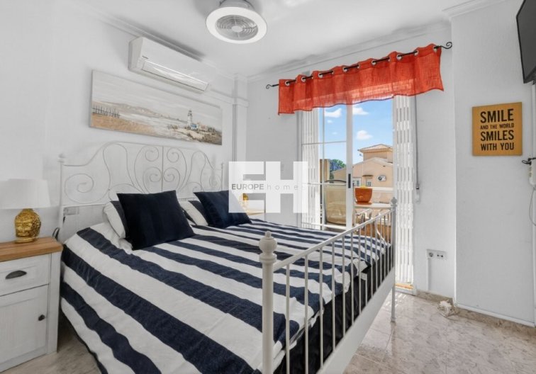 Wiederverkauf - town house - Torrevieja - Aguas Nuevas