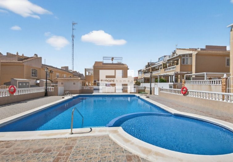 Wiederverkauf - town house - Torrevieja - Aguas Nuevas