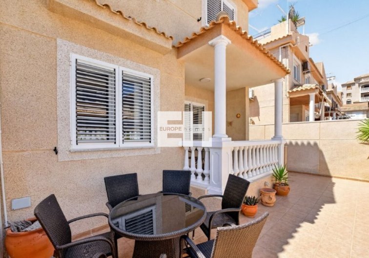 Resale - town house - Torrevieja - Cabo Cervera