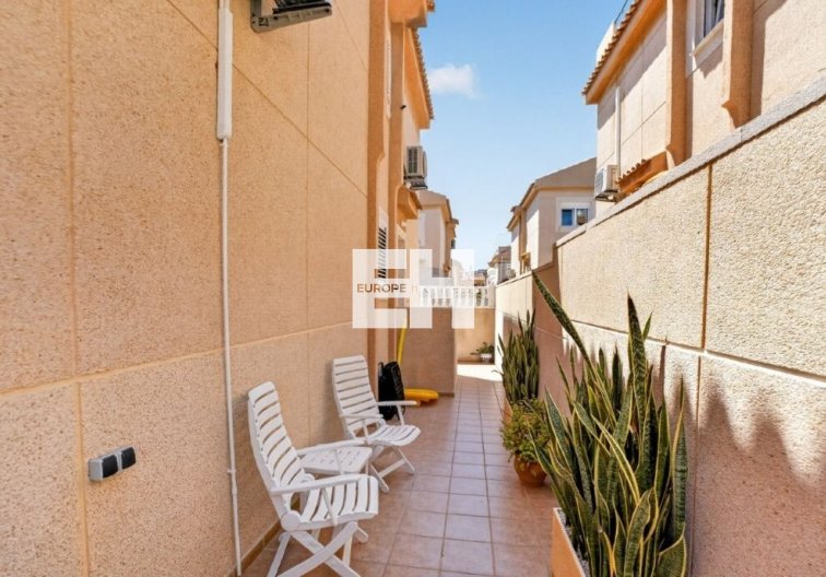 Resale - town house - Torrevieja - Cabo Cervera