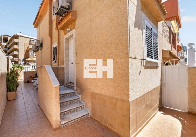 Resale - town house - Torrevieja - Cabo Cervera