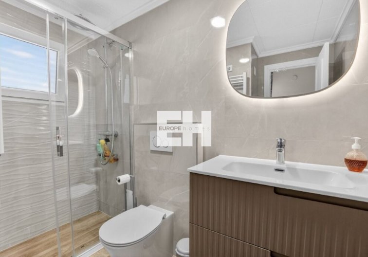 Resale - town house - Torrevieja - Cabo Cervera