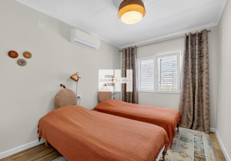 Resale - town house - Torrevieja - Cabo Cervera