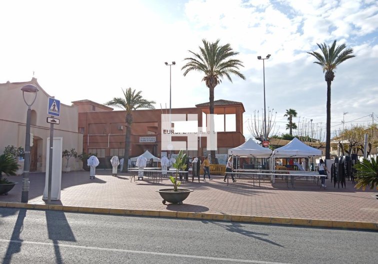 Segunda mano - Semi Detached - Los Montesinos - PUEBLO CENTRO
