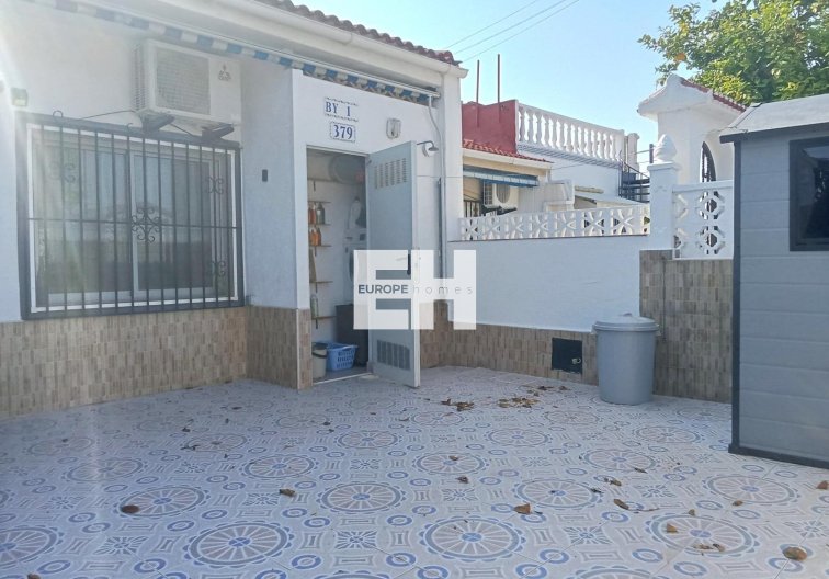 Resale - Bungalow - Torrevieja - Torretas
