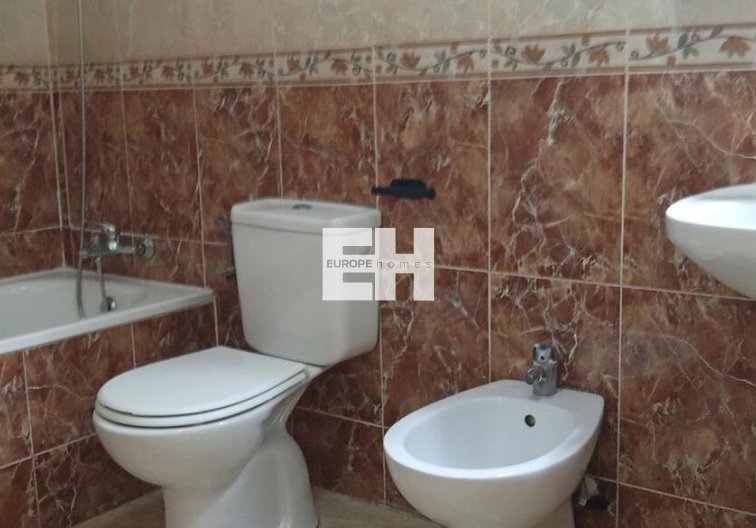 Segunda mano - Apartamento  - Los Montesinos - PUEBLO CENTRO