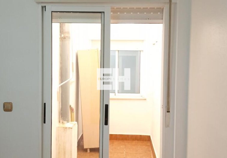 Segunda mano - Apartamento  - Los Montesinos - PUEBLO CENTRO
