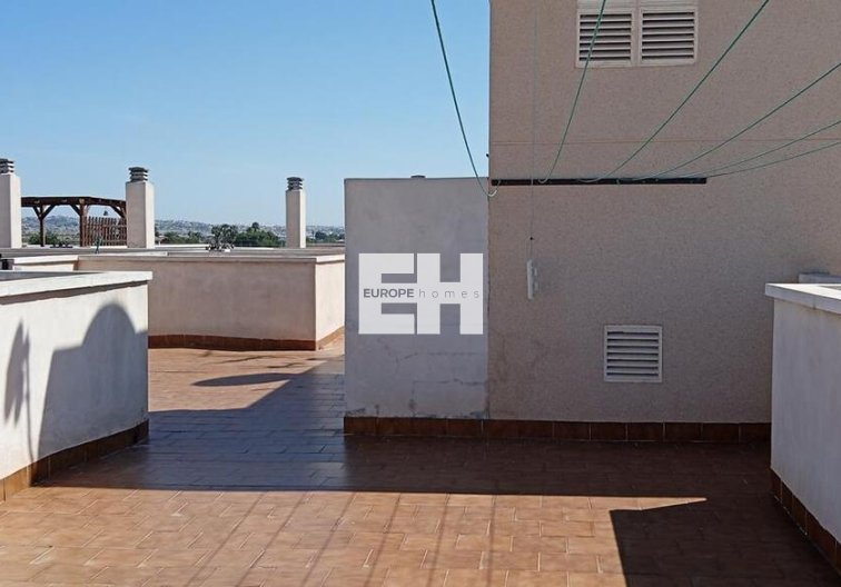 Segunda mano - Apartamento  - Los Montesinos - PUEBLO CENTRO