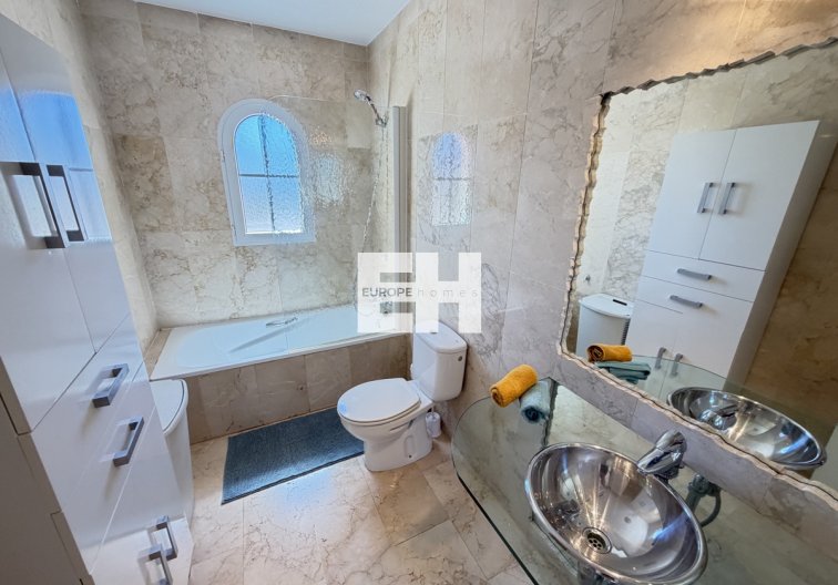 Resale - villa - Las Ramblas Golf - Inland