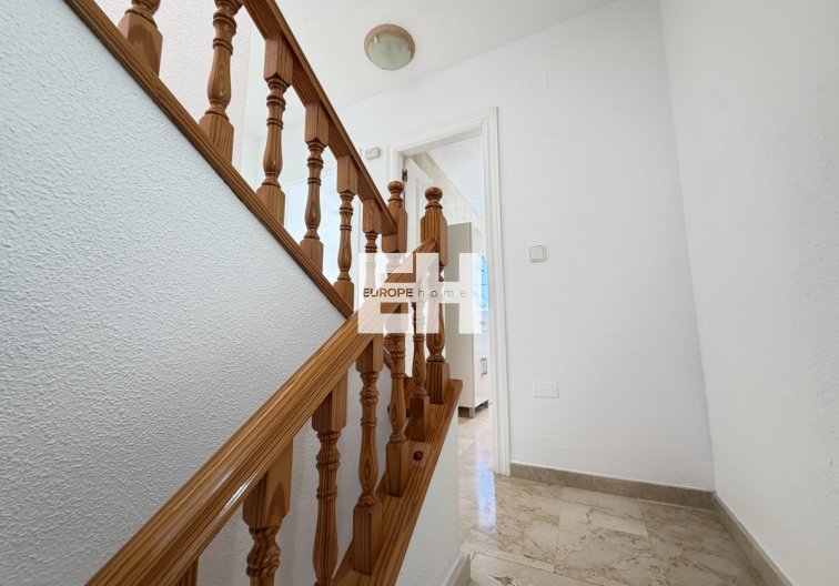 Resale - villa - Las Ramblas Golf - Inland
