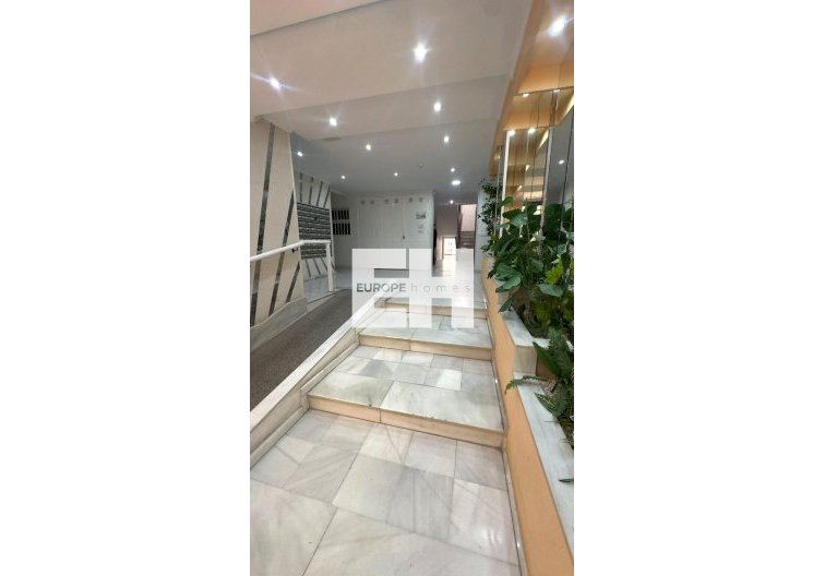 Revente - Appartement - Torrevieja - Acequion