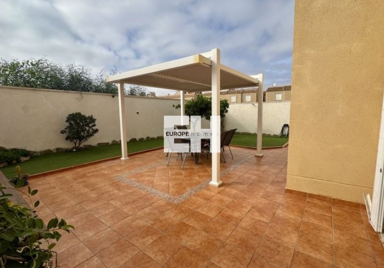 Revente - villa - Torrevieja - Costa Blanca