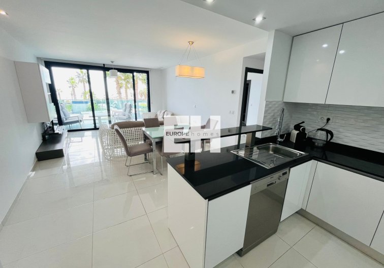 Resale - Apartment - Punta Prima - Costa Blanca