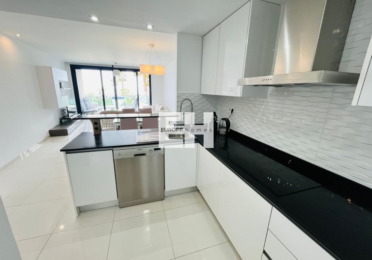 Resale - Apartment - Punta Prima - Costa Blanca