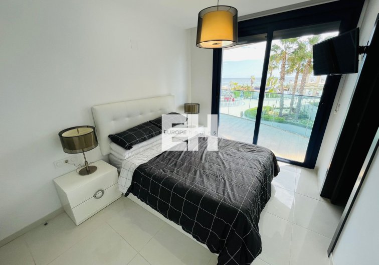 Resale - Apartment - Punta Prima - Costa Blanca