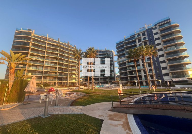 Resale - Apartment - Punta Prima - Costa Blanca