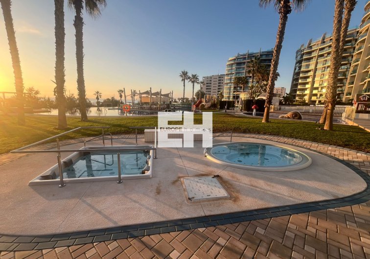 Resale - Apartment - Punta Prima - Costa Blanca