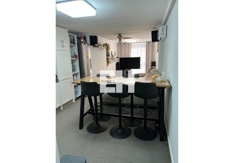 Wiederverkauf - Wohnung - Torrevieja - Centro