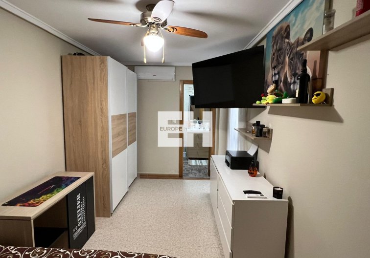 Wiederverkauf - Wohnung - Torrevieja - Centro