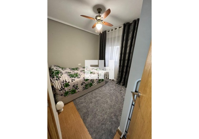 Wiederverkauf - Wohnung - Torrevieja - Centro