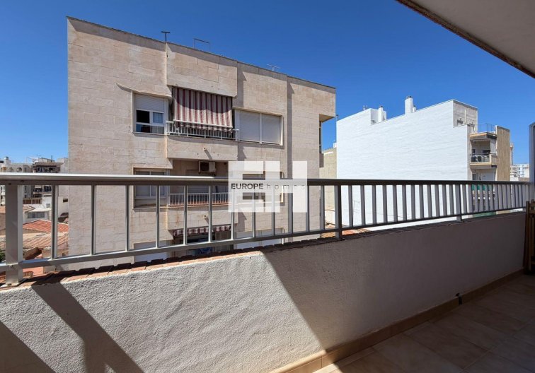 Wiederverkauf - Wohnung - Torrevieja - Centro