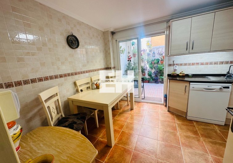 Resale - town house - Jacarilla - Inland