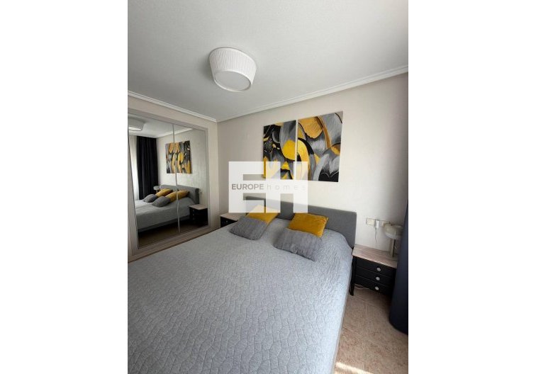 Wiederverkauf - Wohnung - Torrevieja - Centro