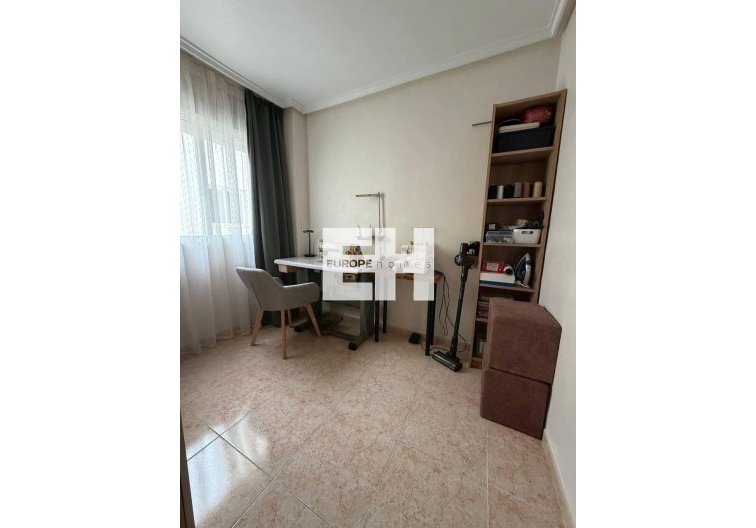 Wiederverkauf - Wohnung - Torrevieja - Centro