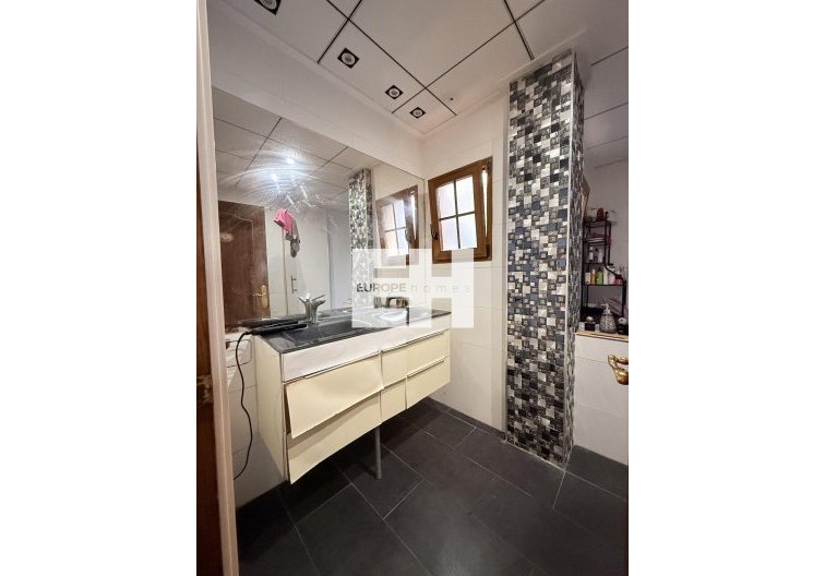 Resale - town house - Torrevieja