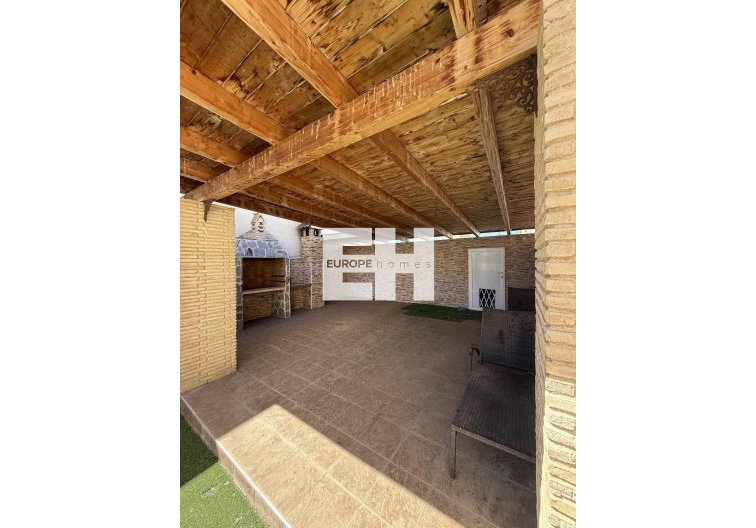 Resale - town house - Torrevieja
