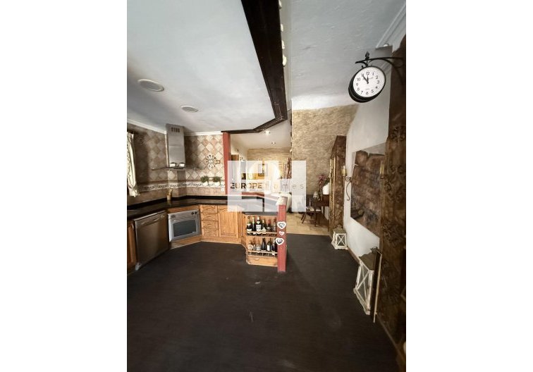 Resale - town house - Torrevieja