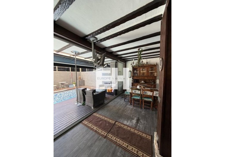 Resale - town house - Torrevieja
