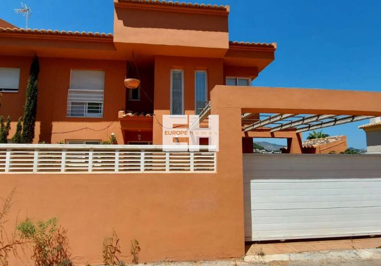 Resale - villa - Calpe - Costa Blanca