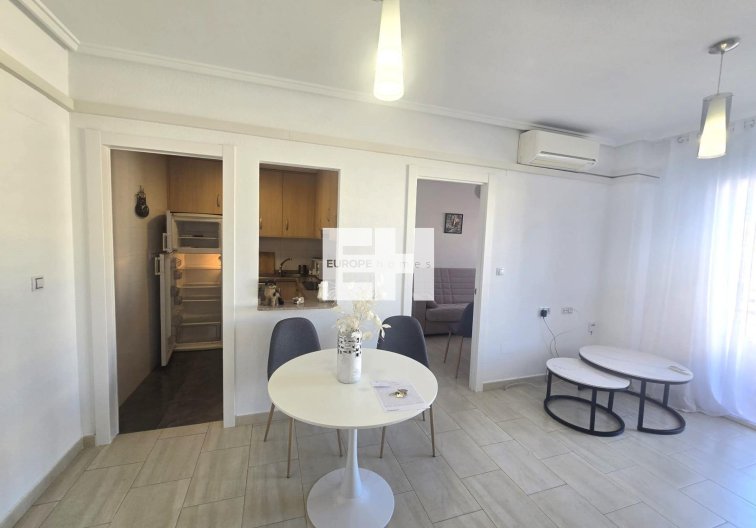 Wiederverkauf - Wohnung - Torrevieja - Centro