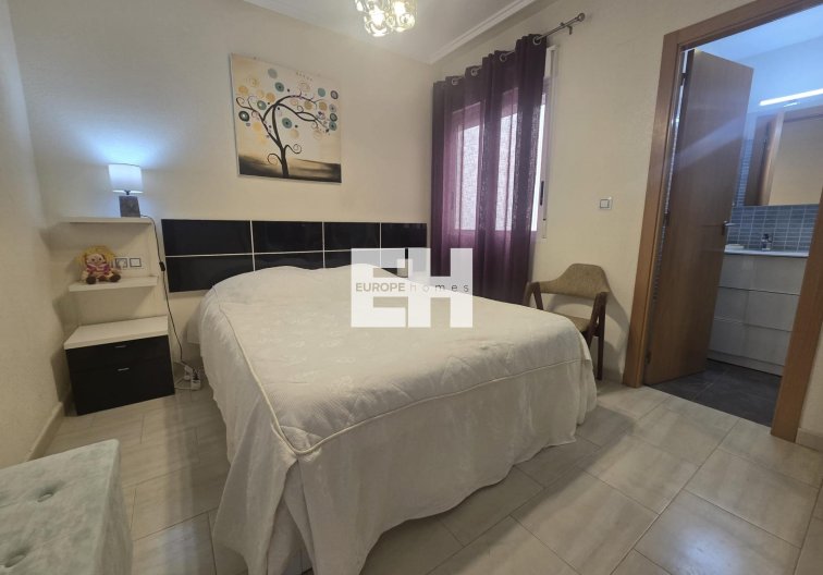 Wiederverkauf - Wohnung - Torrevieja - Centro