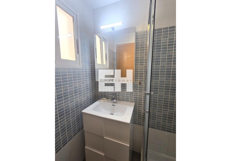 Wiederverkauf - Wohnung - Torrevieja - Centro