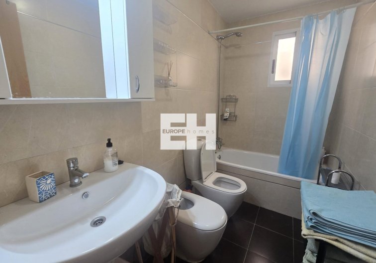Wiederverkauf - Wohnung - Torrevieja - Centro