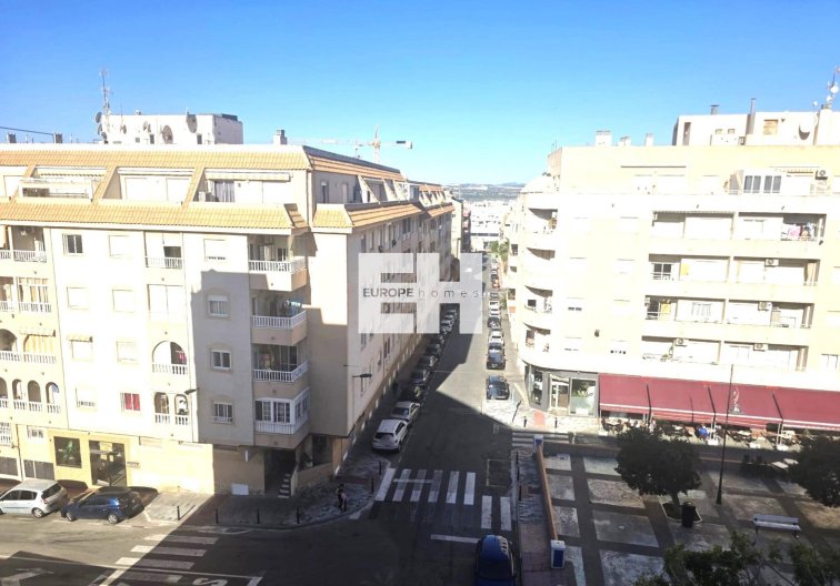 Wiederverkauf - Wohnung - Torrevieja - Centro