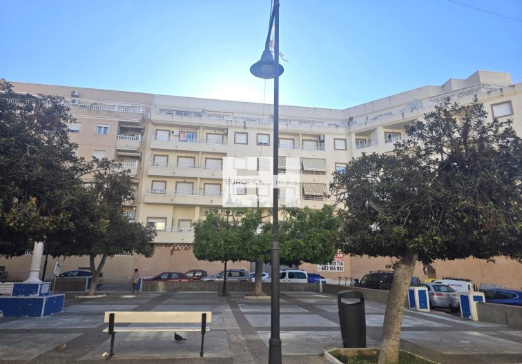 Wiederverkauf - Wohnung - Torrevieja - Centro
