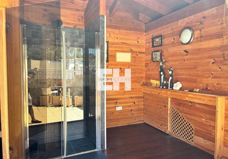 Herverkoop - villa - Los Balcones - Costa Blanca