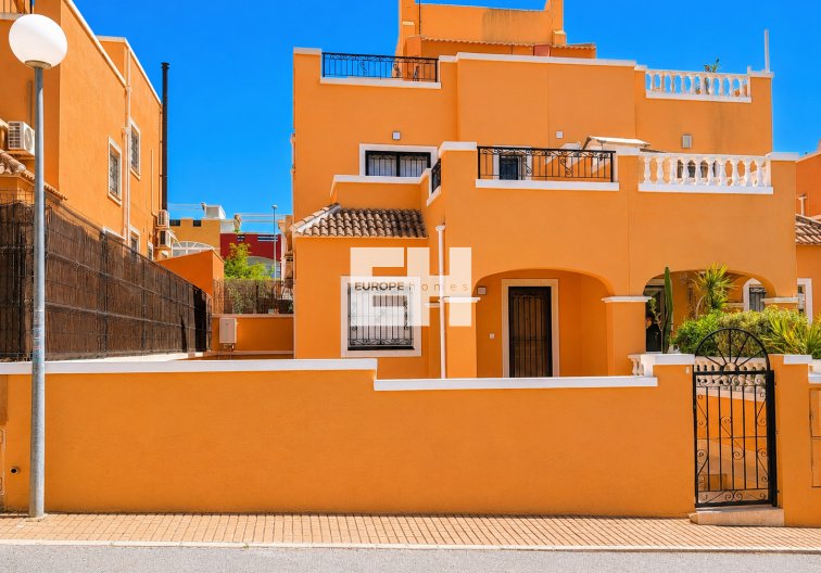Segunda mano - villa - Orihuela Costa - Costa Blanca