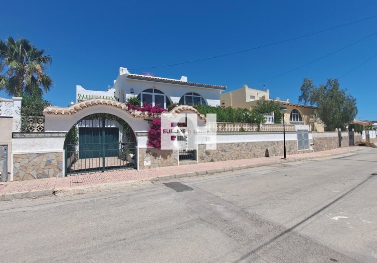 Segunda mano - villa - San Miguel de Salinas - Inland