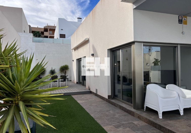 Segunda mano - villa - Orihuela Costa - Costa Blanca