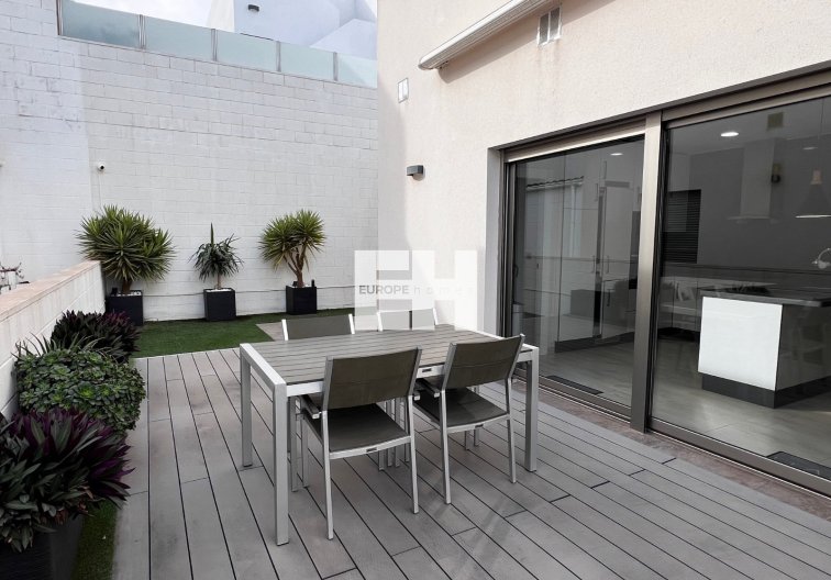 Segunda mano - villa - Orihuela Costa - Costa Blanca